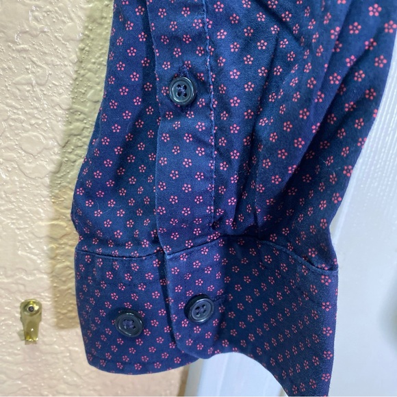 Express Mens L LARGE 16-16 1/2 Dress Shirt Button Down Floral Fitted Navy Blue - Picture 2 of 11